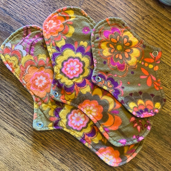 Party in my pants pads womens cotton flannel menstrual set mini large overnight - Picture 1 of 8